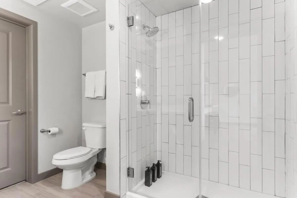 Cozysuites Phx Roro Gym, Pool, Pets, Parking! #7 Phoenix